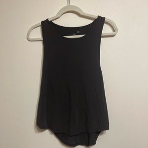 Black workout tank top